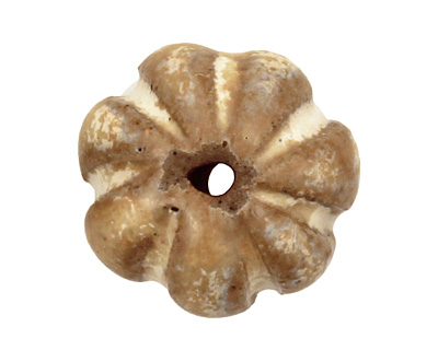 Gaea Ceramic Pearl on Tan Lantern 9x15-16mm