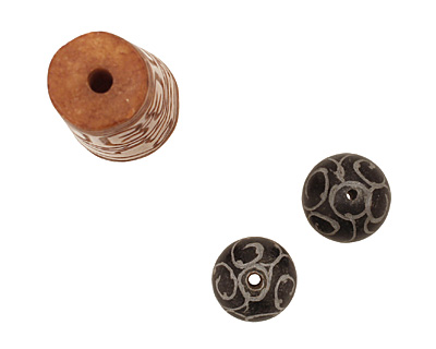 Soocho Jade Carved Trumpet 51x18mm, 15mm round