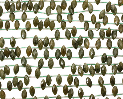 Green Garnet Faceted Spear 6-12mm