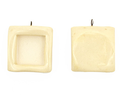 Jangles Ceramic Eggshell Square Bezel 28-29x31-32mm