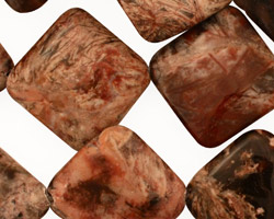 Red Needle Agate Diamond 26mm
