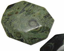Kambaba Faceted Flat Slab 35-45x25-35mm