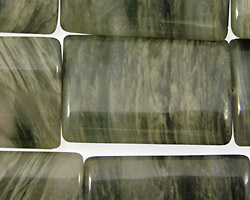 Green Line Quartz Thin Pillow 30x20mm