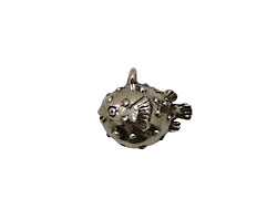 Green Girl Pewter Baby Puffer 17x14mm