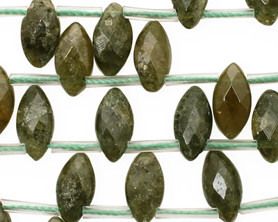 Green Garnet Faceted Spear 6-12mm