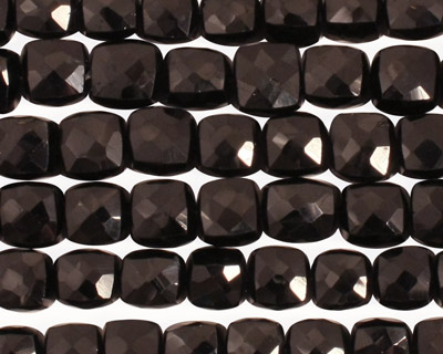 Spinel Faceted Cube 6-7mm