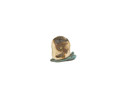 The BeadsNest Lampwork Glass Ivory Snail 15-17x18-20mm