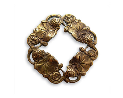 Vintaj Natural Brass Waterlily Toggle Ring 26mm