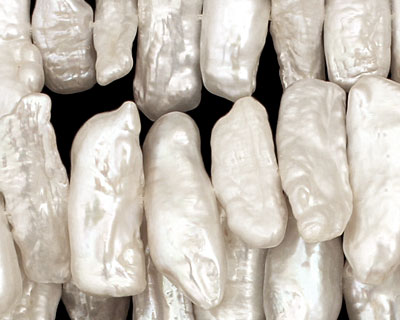 Pearly White Biwa Center-Drilled 6-10x16-22mm