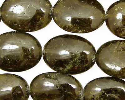 Green Garnet Flat Oval 20x15mm