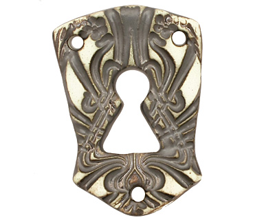 Earthenwood Studio Ceramic Openwork Escutcheon Link 48x32mm
